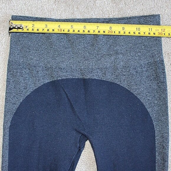 Spanx - Seamless Leggings (Look At Me Now) - Marled Colorblock - Small - EUC - Picture 5 of 10